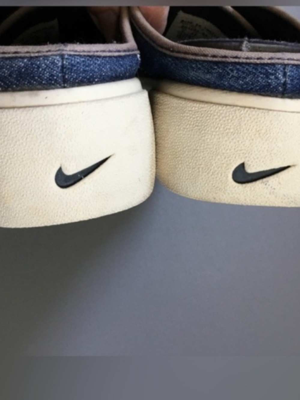 Nike Women’s Denim Slip-On Hermosa Mules Sz 8 - Picture 8 of 9